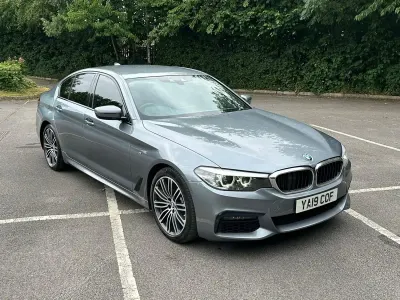 Używany BMW 520 M Sport 2019 Niebieski Sedan/Limuzyna