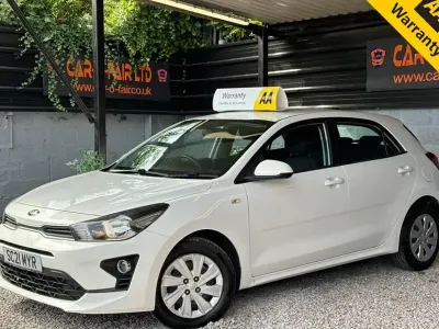 Used Kia Rio 84 HP (61 kW) 2021 White Hatchback