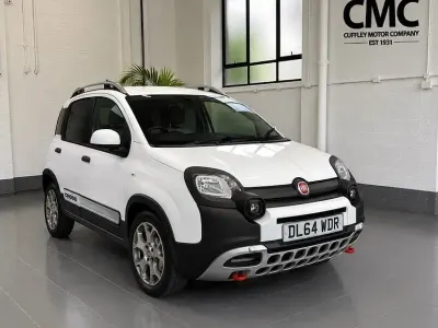 Used Fiat Panda Cross Cross 90 HP (66 kW) 2015 White Hatchback