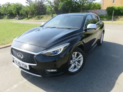 Used Infiniti Q30