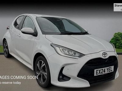 Used Toyota Yaris Hybrid Design 116 HP (85 kW) 2024 White Hatchback