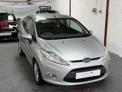 Silver Used 2010 Ford Fiesta Zetec Hatchback | £2,195 (Good price)