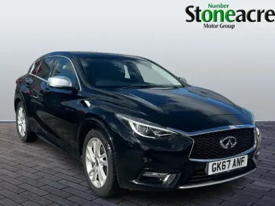 Used Infiniti Q30 Business Executive 109 HP (80 kW) 2017 Black Hatchback