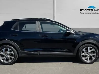 Used Kia Stonic GT-Line 117 HP (86 kW) 2021 Black SUV