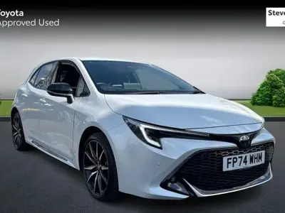 Used Toyota Corolla Sport 140 HP (102 kW) 2024 White Hatchback