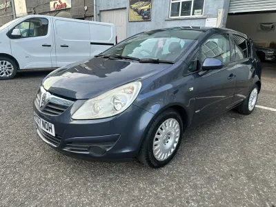 Second-hand Vauxhall Corsa Club 90 CP (66 kW) 2007 Albastru Hatchback