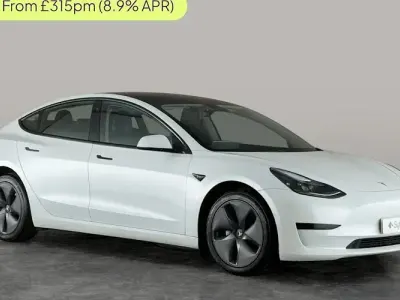 Używany Tesla Model 3 Standard Range 180 kW (245 KM) 2021 Sedan/Limuzyna