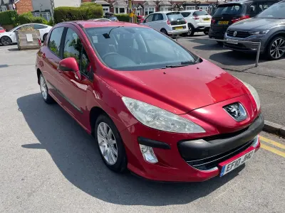 Used Peugeot 308 112 HP (82 kW) 2010 Red Hatchback