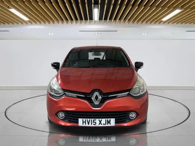 Used Renault Clio Dynamique 90 HP (66 kW) 2015 Red Hatchback