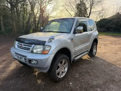 Used Mitsubishi Pajero 2016 Silver SUV