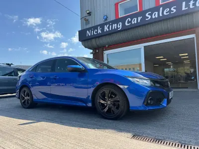 Used Honda Civic EX 126 HP (92 kW) 2019 Brilliant sporty blue Hatchback