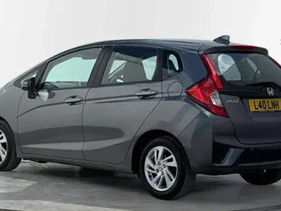 Used Honda Jazz SE 102 HP (75 kW) 2017 Grey Hatchback