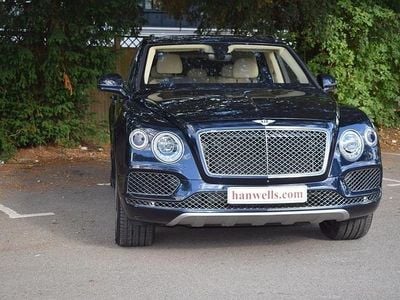 Used Bentley Bentayga 608 HP (447 kW) 2016 Blue SUV
