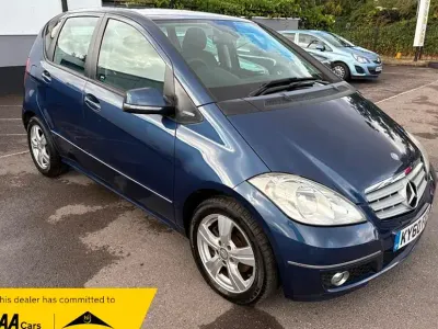 Used Mercedes A180 Avantgarde 114 HP (83 kW) 2010 Blue Hatchback