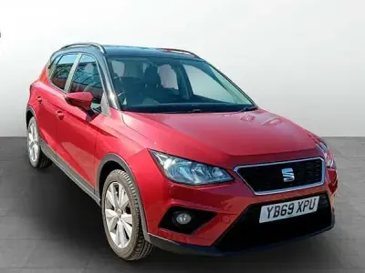 Używany Seat Arona SE Technology 95 KM (69 kW) 2019 Czerwony SUV