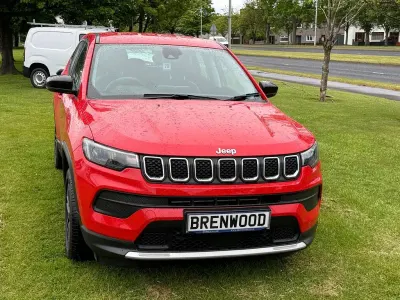 Used Jeep Compass Altitude 130 HP (95 kW) 2024 Red SUV