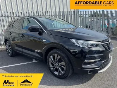 Used Vauxhall Grandland X SRi 130 HP (95 kW) 2020 Black SUV