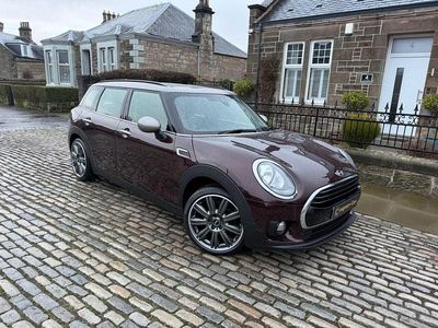 Used Mini Cooper Clubman 136 HP (100 kW) 2017 Red Estate