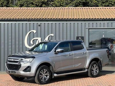 Used Isuzu D-Max 163 HP (119 kW) 2025 Silver Pickup