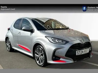 Second-hand Toyota Yaris Hybrid 113 CP (83 kW) 2024 Argintiu Hatchback