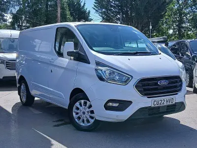 Used Ford Transit Custom Limited 130 HP (95 kW) 2022 White Van