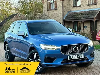 Usado Volvo XC60 R-Design 2018 Azul SUV