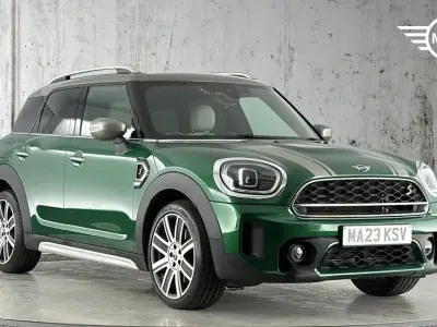 Usado Mini Cooper S Countryman Exclusive 176 HP (129 kW) 2023 Verde SUV