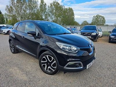 Usado Renault Captur Dynamique 90 HP (66 kW) 2015 Preto SUV
