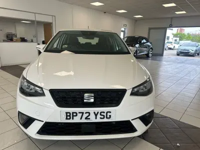 Usado Seat Ibiza SE Technology 2023 Blanco Utilitario