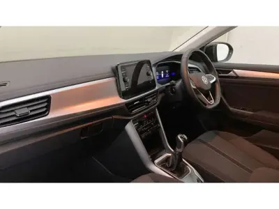 Used VW T-Roc Life 110 HP (80 kW) 2024 Black SUV