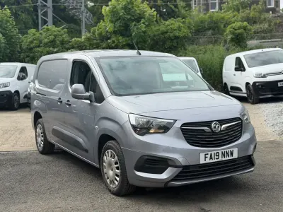 Używany Vauxhall Combo Sportive 2019 Szary Minivan