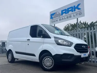 Used Ford Transit Custom 105 HP (77 kW) 2019 White Van