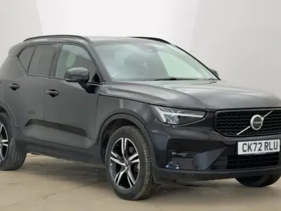 Usado Volvo XC40 Plus 190 HP (139 kW) 2022 Preto SUV