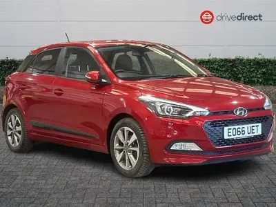 Używany Hyundai i20 Premium 84 KM (61 kW) 2016 Czerwony Hatchback