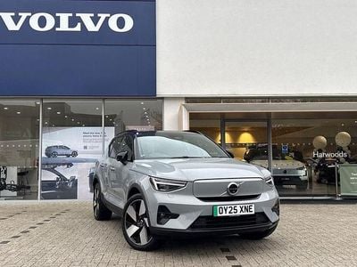Used 2025 Volvo EX40 Ultra SUV | £38,390 (A bit pricey)