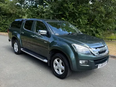 Used Isuzu D-Max 2015 Green Pickup