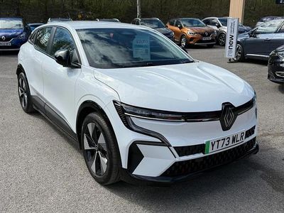 Used Renault Megane E-Tech Equilibre 160 kW (218 HP) 2023 White  Hatchback