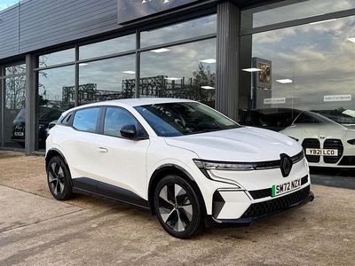 Used Renault Megane E-Tech Equilibre 160 kW (218 HP) 2022 White Hatchback