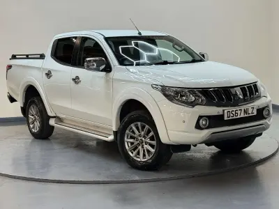Used Mitsubishi L200 2017 White Pickup