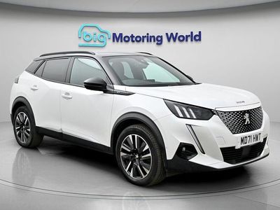 Used Peugeot e-2008 Premium 98 kW (134 HP) 2022 White SUV