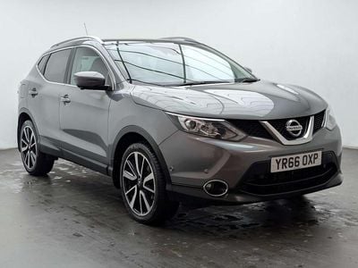 Used Nissan Qashqai S 131 HP (96 kW) 2016 Grey SUV
