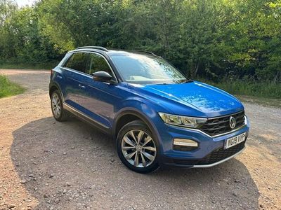 Usado VW T-Roc Design 115 HP (84 kW) 2019 Azul SUV