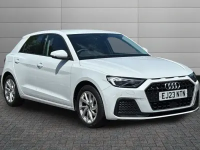 Used Audi A1 Sportback Sport 94 HP (69 kW) 2023 Glacier white Hatchback