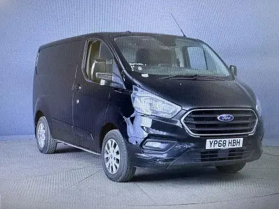 Used Ford Transit Custom Limited 130 HP (95 kW) 2018 Black Van