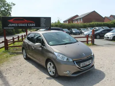 Used Peugeot 208 Allure 95 HP (69 kW) 2013 Grey Hatchback