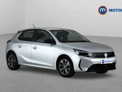 Begagnad Vauxhall Corsa Design Edition 75 HK (55 kW) 2023 Grå Halvkombi