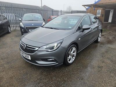 Grey Used 2017 Vauxhall Astra SRi Hatchback | £3,995 (Good price)