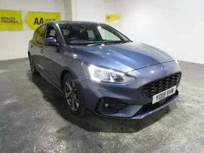 Used Ford Focus ST-Line 125 HP (91 kW) 2019 Blue Hatchback