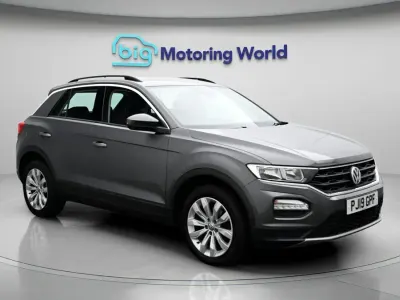 Używany VW T-Roc SE 116 KM (85 kW) 2019 Szary SUV