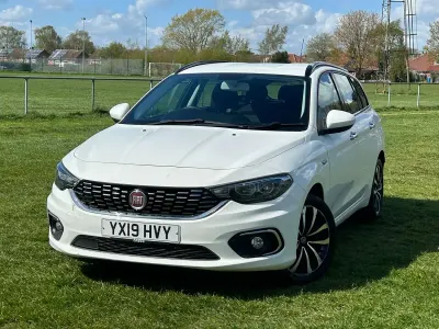 Usado Fiat Tipo Lounge 2019 Branco Carrinha